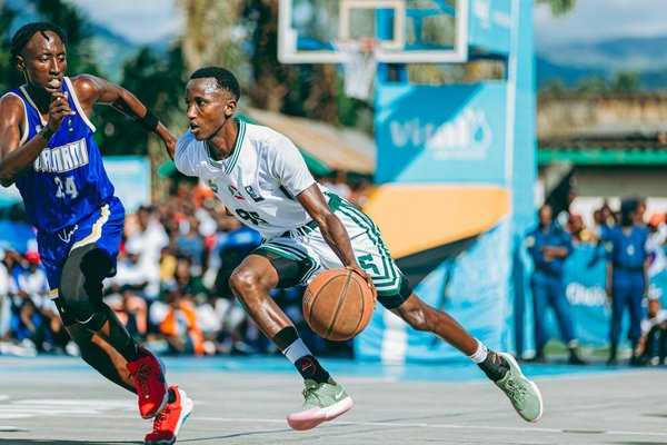 Comment les clubs de football peuvent-ils intégrer des séances de méditation en pleine conscience pour réduire l'anxiété des joueurs?